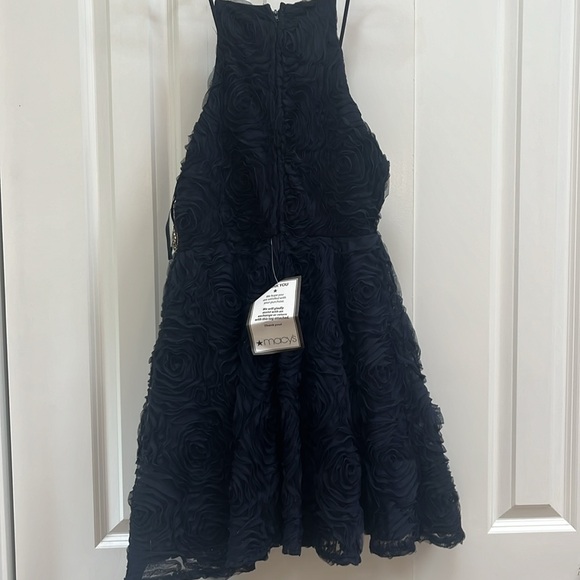 Macys formal dress - Picture 2 of 2